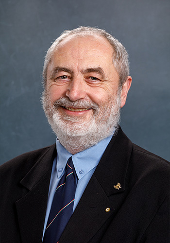 Dr. Seres István